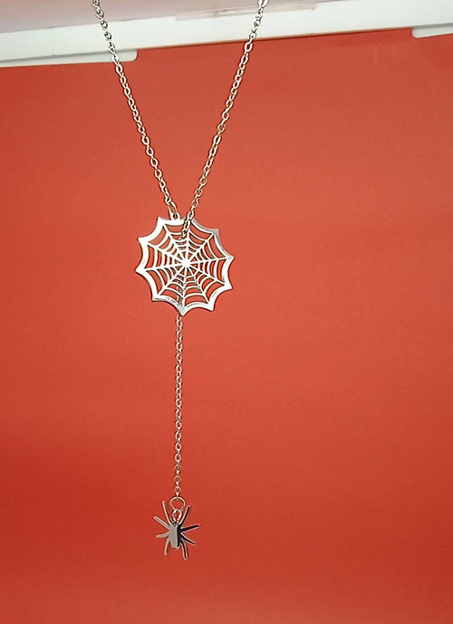 Spider Web Necklace in silver