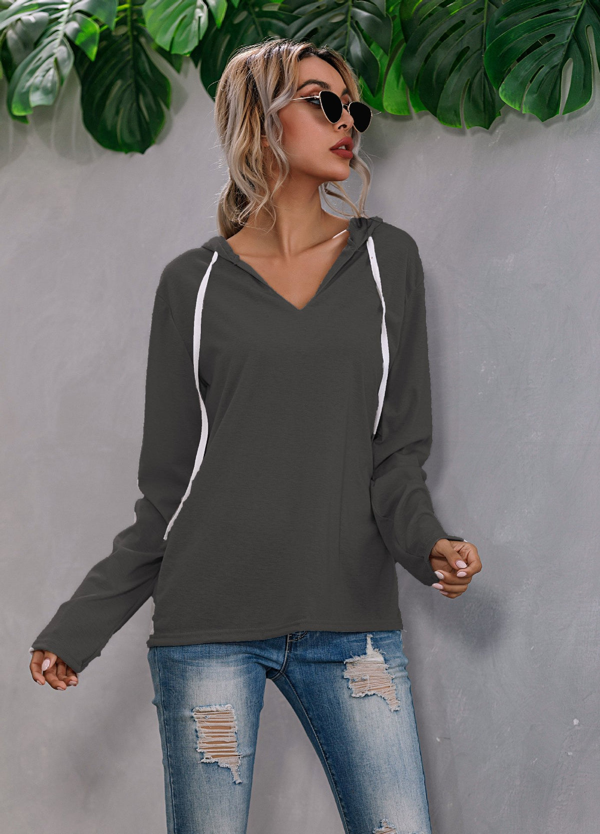 Women's V-Neck Knit Sweater in black